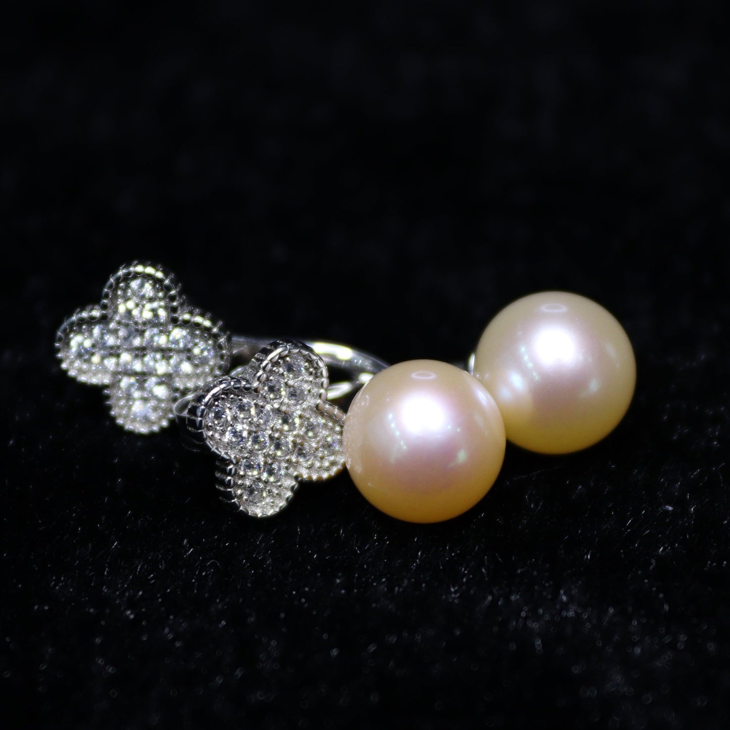 8MM Clover Zircon Round Freshwater Pearl Earring Studs - XIGEMS