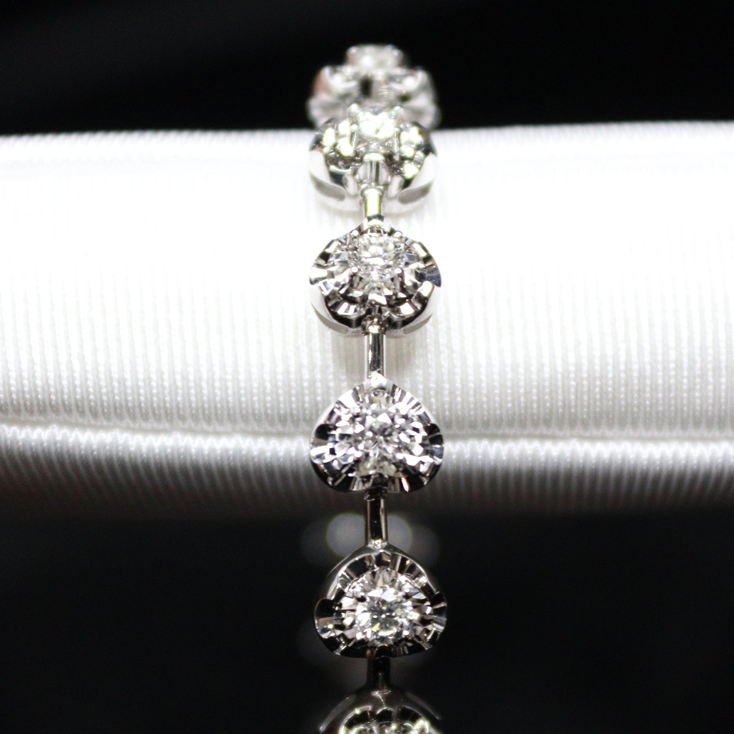 1.87CT WG Heart Diamond Bracelet - XIGEMS 