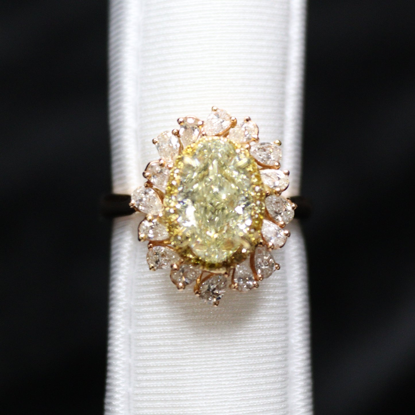 2CT Yellow Oval Cut Diamond Ring - XIGEMS 