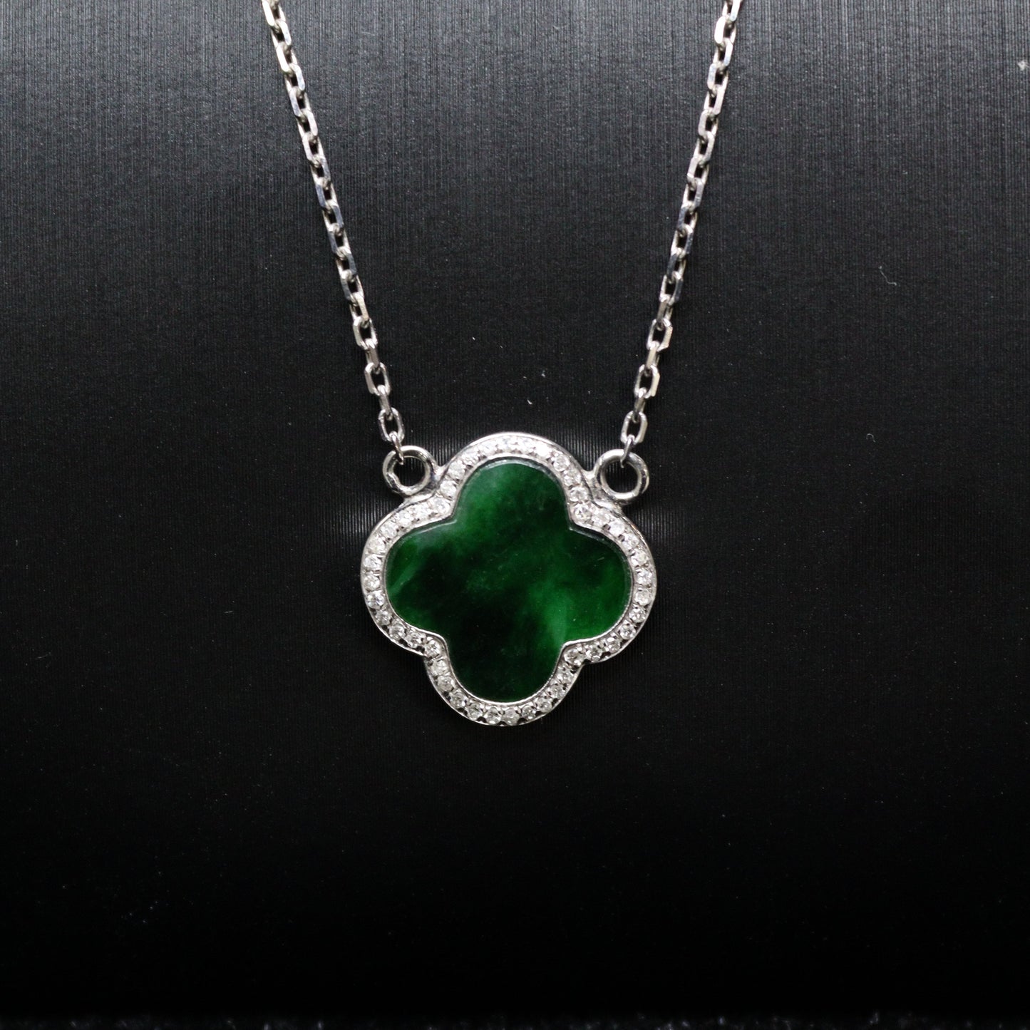 Clover Dark Jade Pendant - XIGEMS 