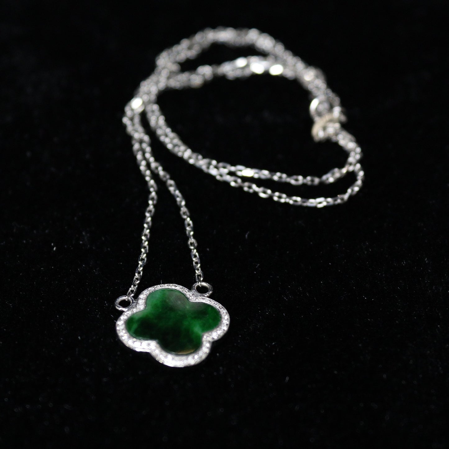 Clover Dark Jade Pendant - XIGEMS 