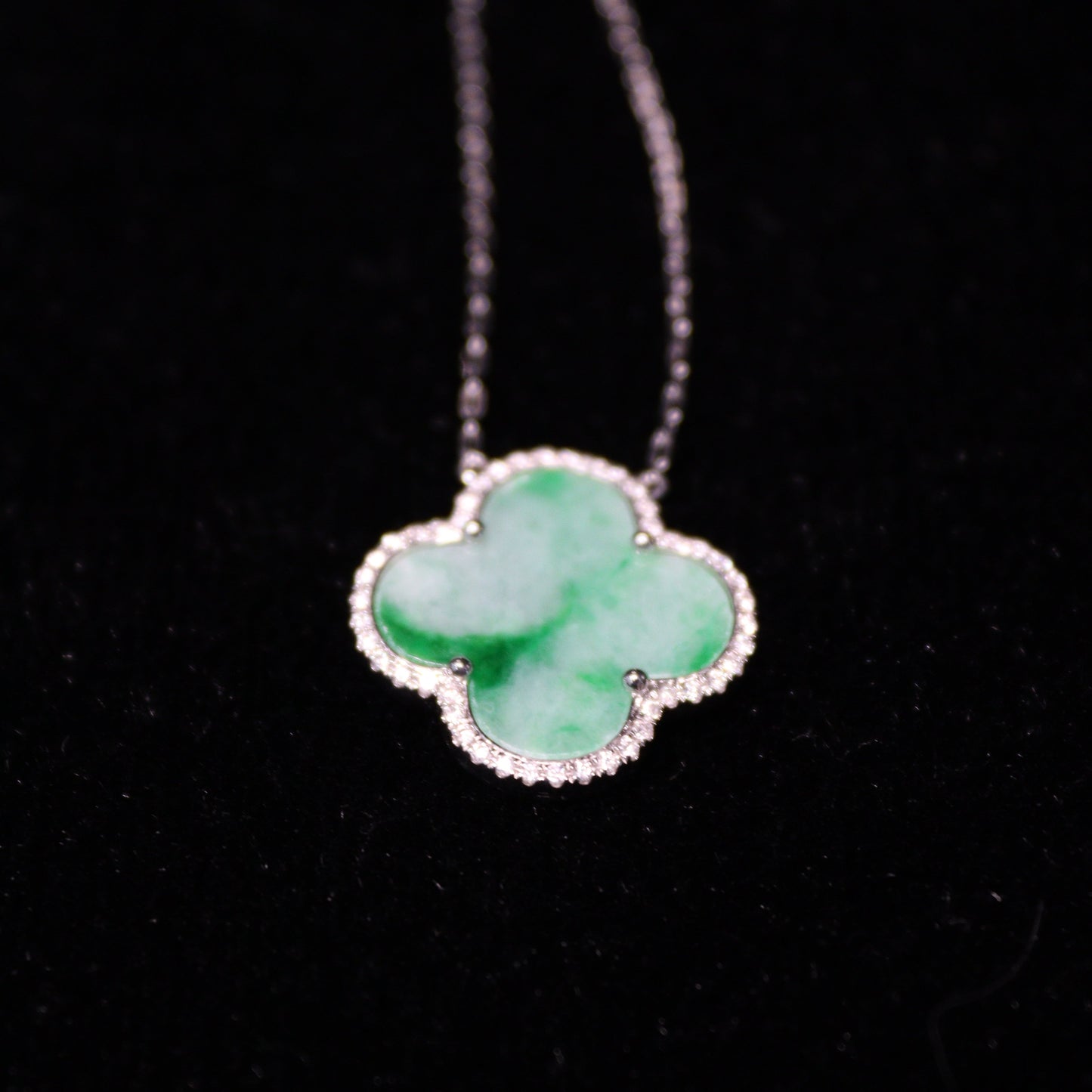 Clover Light Jade Pendant - XIGEMS 