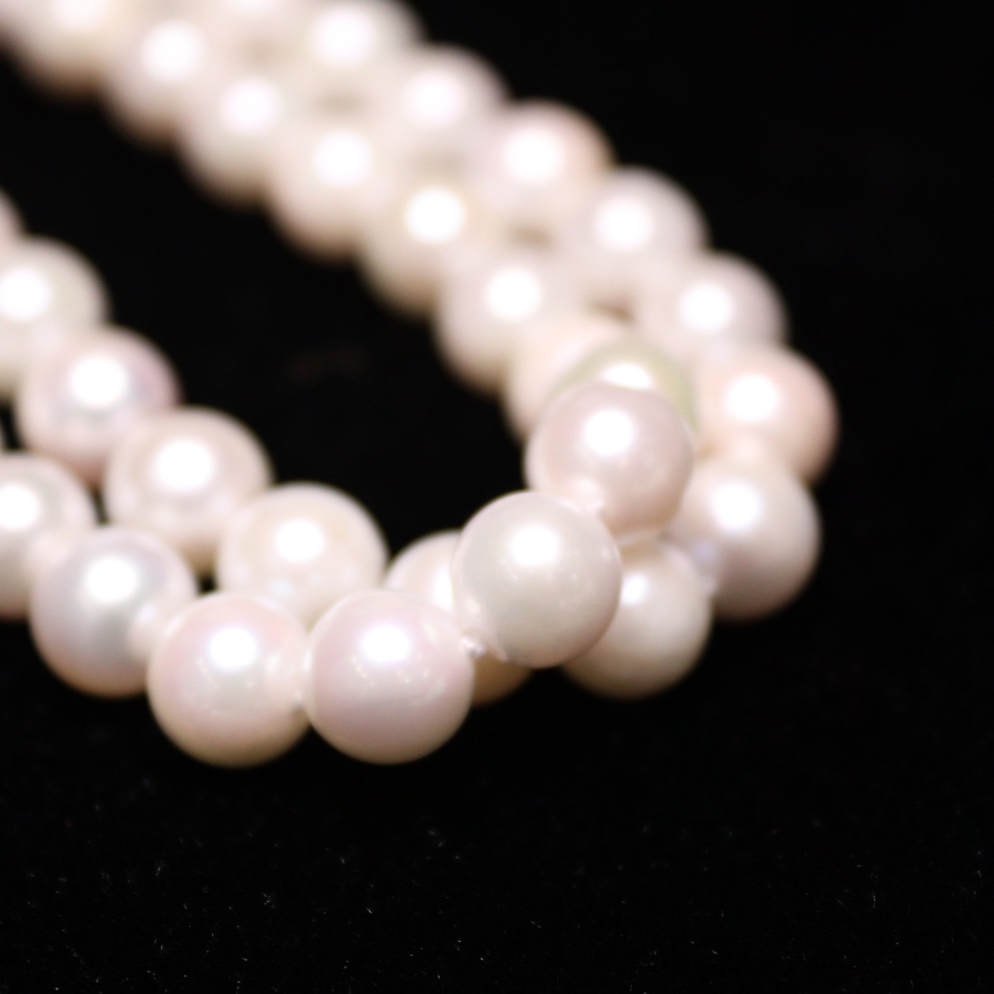 8MM White Round Akoya Japanese Pearl Necklace - XIGEMS 