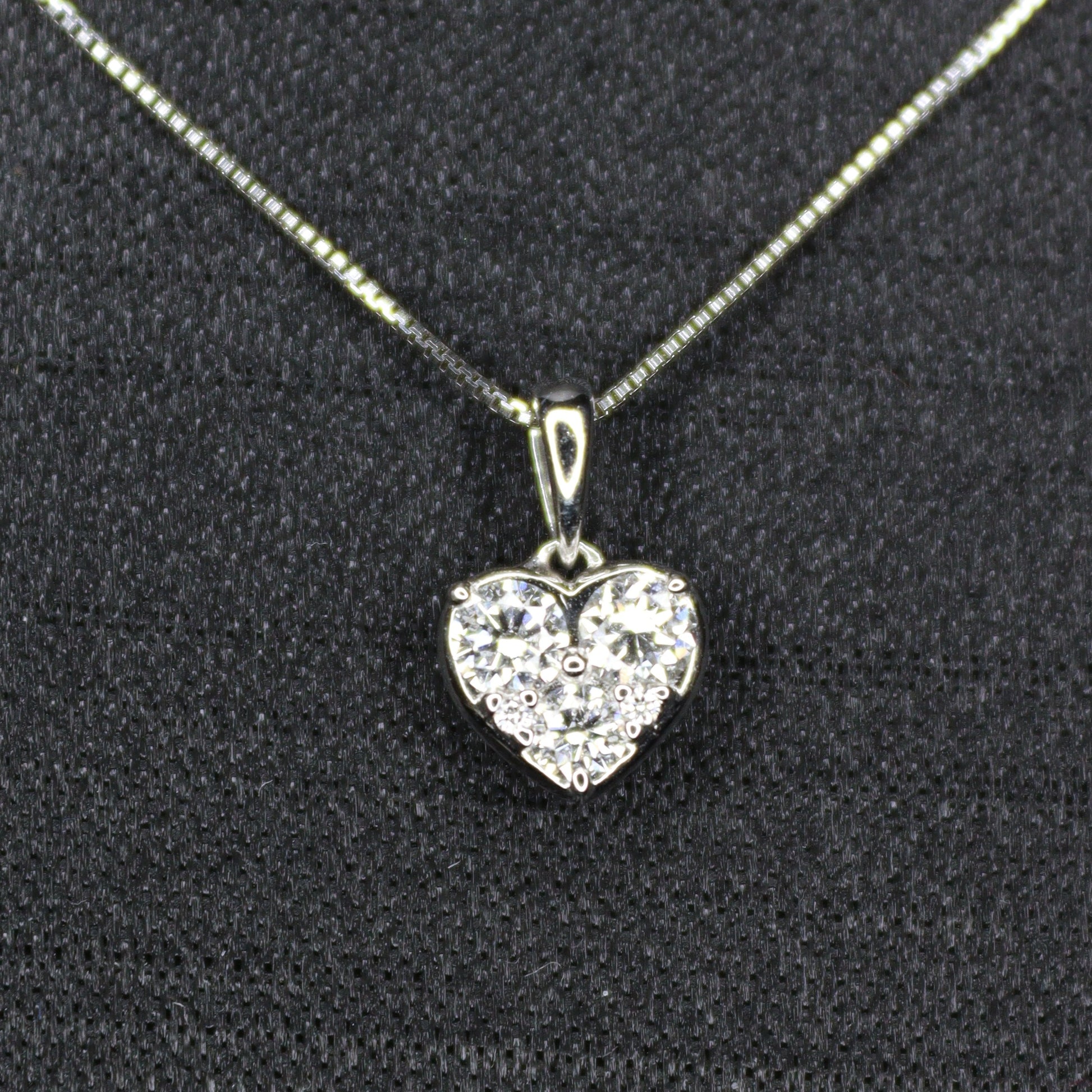 Small Heart Melee Diamond Pendant - XIGEMS 