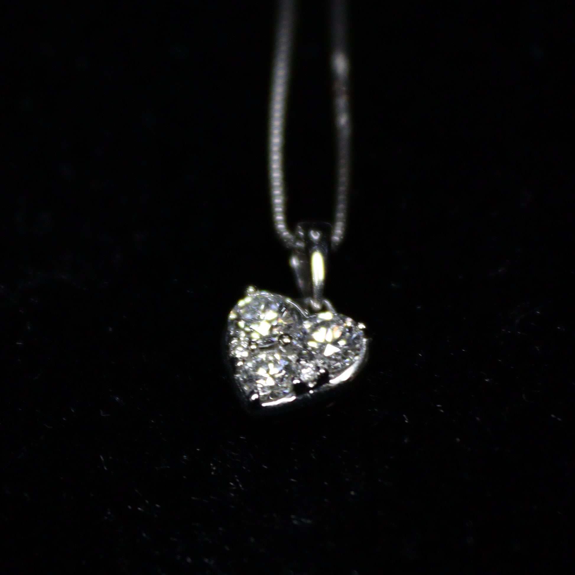 Small Heart Melee Diamond Pendant - XIGEMS 