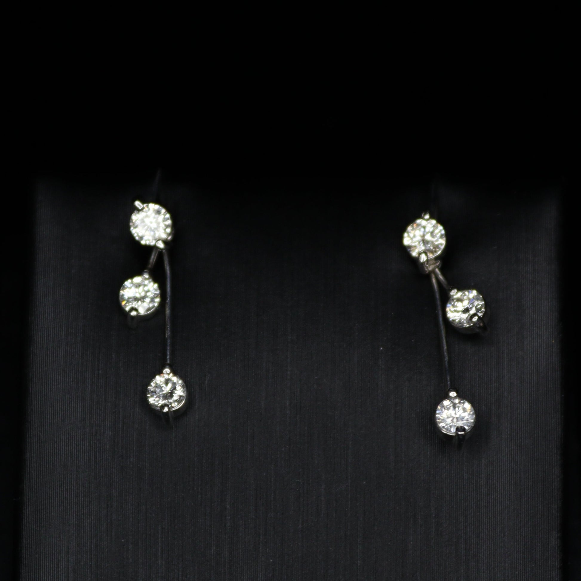 0.4CT Small Droplet Diamond Earring - XIGEMS 