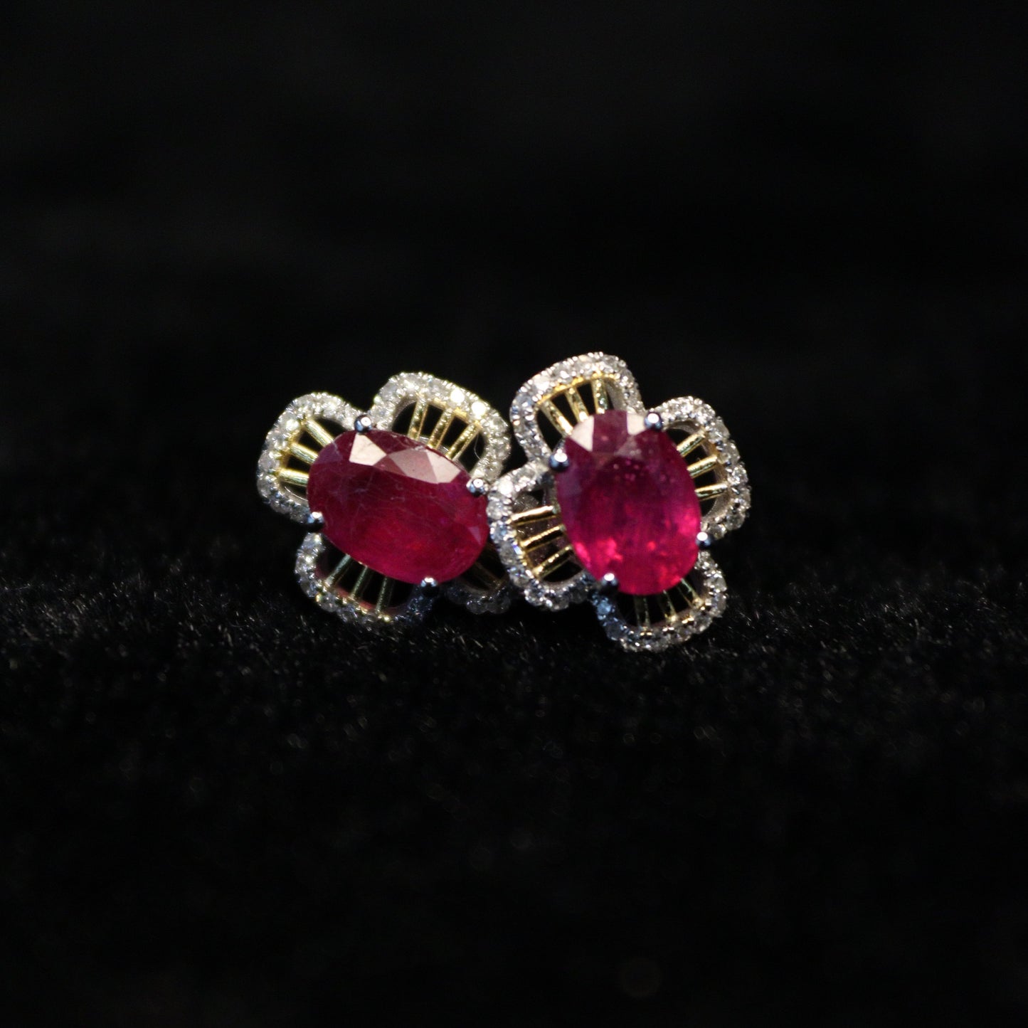 2CT Total Oval Flower Ruby Earring - XIGEMS 